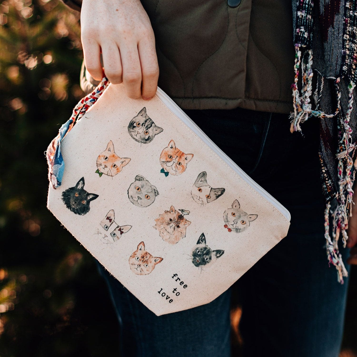 Free To Love Pouch (Cats) - Ten Thousand Villages