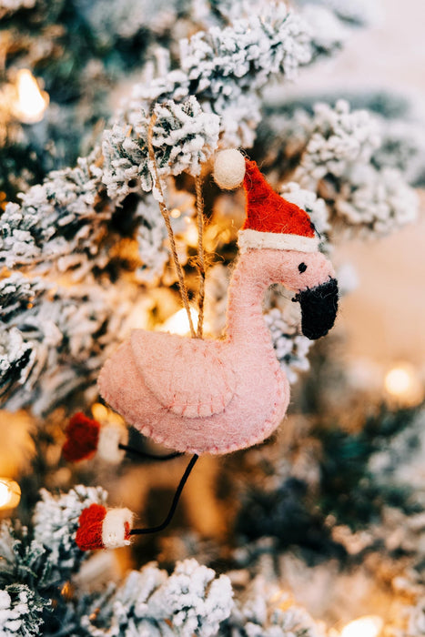 Flamingo Santa Ornament 3