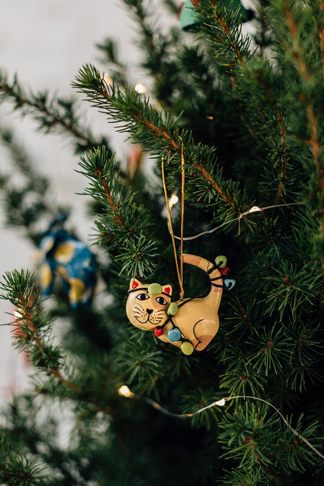 Tangled Up Cat Ornament 3
